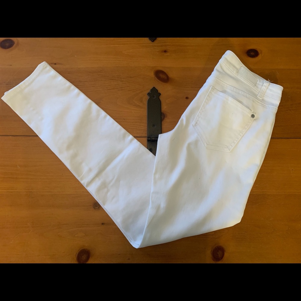 Womens Celebrity Pink Jeans in White